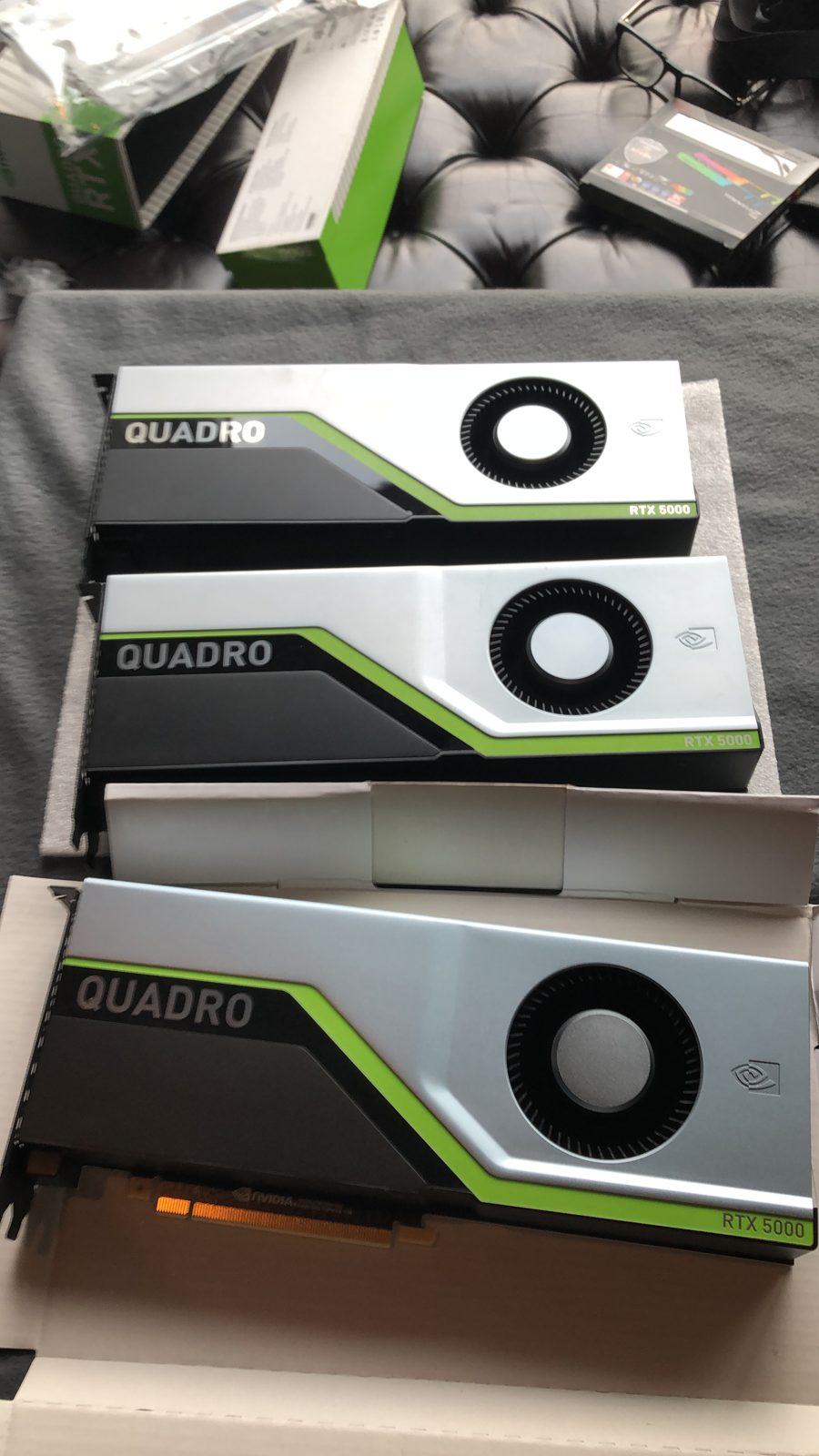 Schede grafiche Nvidia Quadro RTX 5000 usate nel server