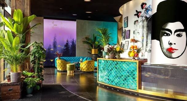 Ingresso e reception del THE REED